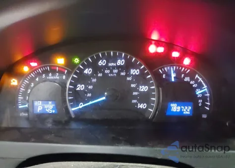 2014 Toyota Camry Le z USA, uszkodzony, nr VIN 4T1BF1FK1EU780995